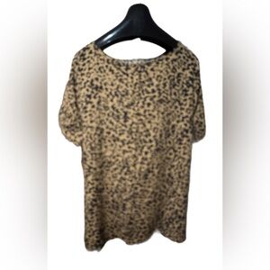Only worn once missed return window). Target Ava and Viv leopard print blouse.